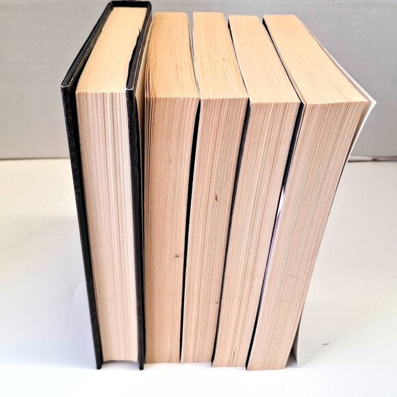 House of Night Series Books 1-4 & 6 P.C. Cast Lot of 5 books 4 PB 1 HC - Picture 3 of 3